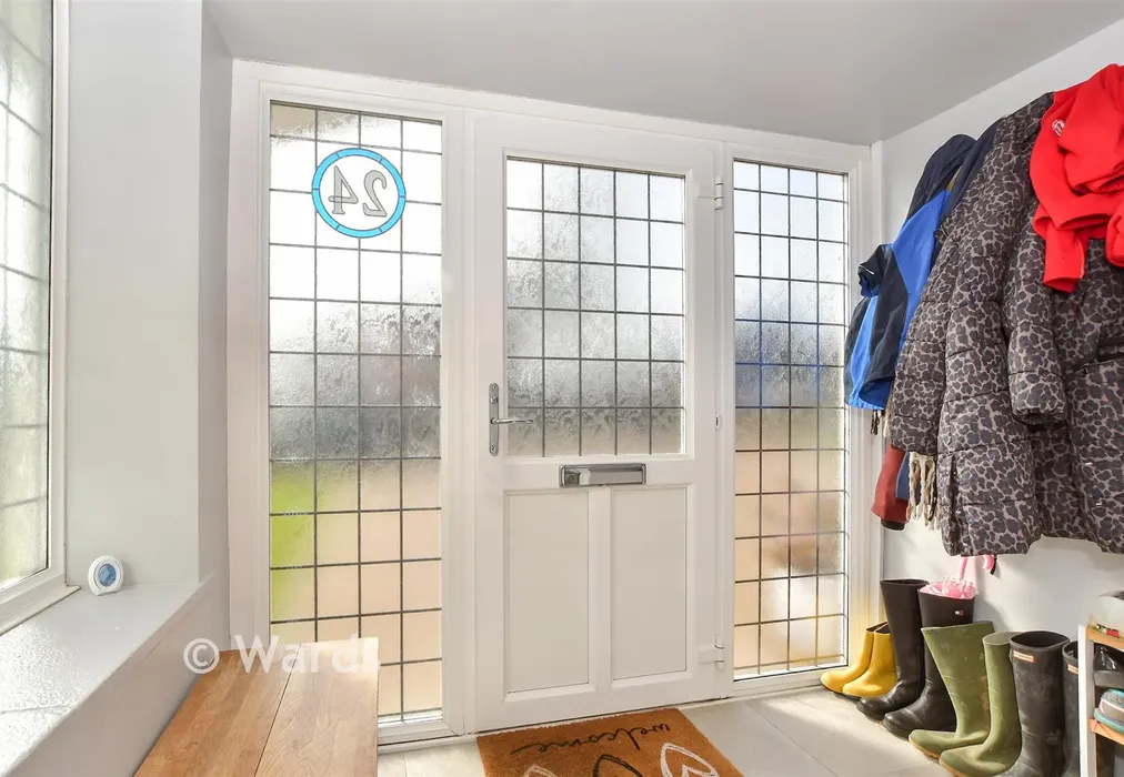 Entrance Porch - Hazling Dane, Shepherdswell, Dover, Kent - Wards of Kent