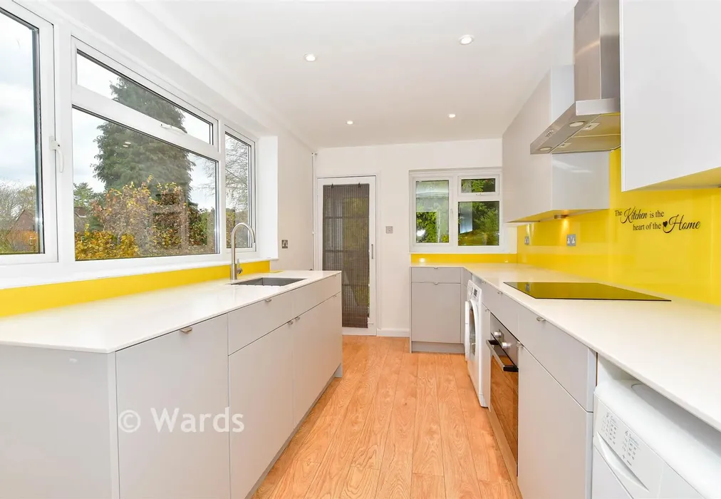 Kitchen - Station Road, Eynsford, Dartford, Kent - Wards of Kent