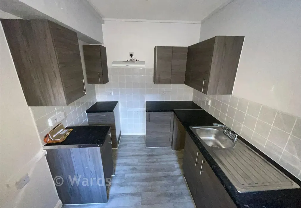 Kitchen - Victoria Parade, Ramsgate, Kent - Wards of Kent