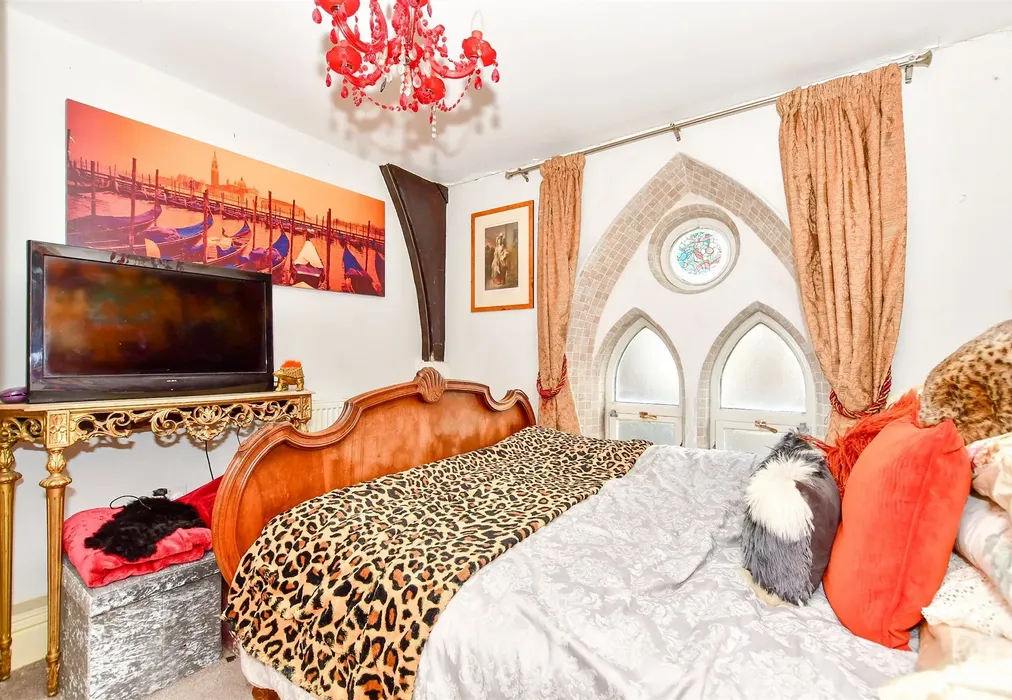 Bedroom 2 - Sandgate High Street, Sandgate, Folkestone, Kent - Wards of Kent