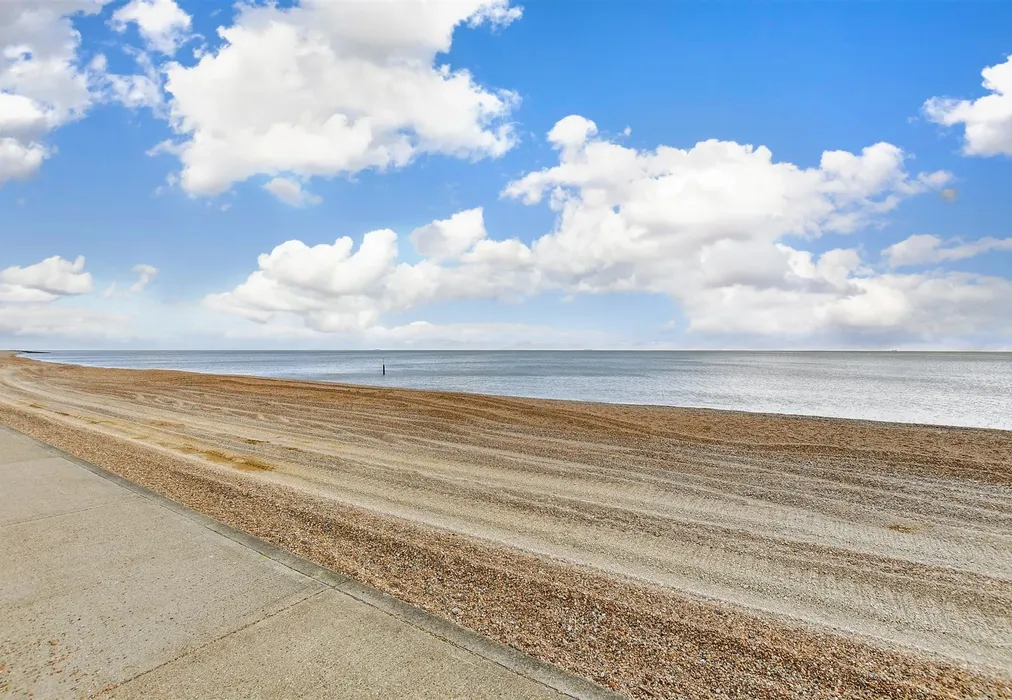 Surrounding Area - Sandgate High Street, Sandgate, Folkestone, Kent - Wards of Kent
