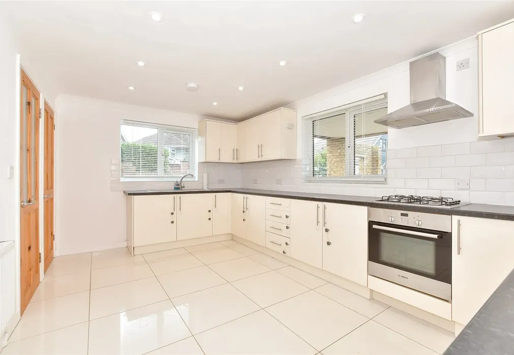 Kitchen/ Diner - Gordon Road, Whitstable, Kent - Wards of Kent