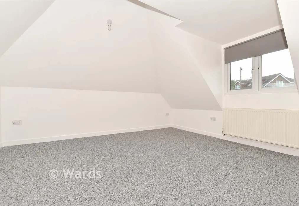 Bedroom 1 - Gordon Road, Whitstable, Kent - Wards of Kent