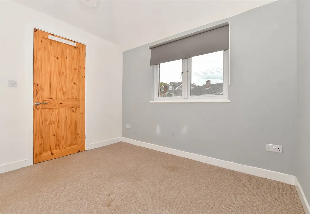 Bedroom 2 - Gordon Road, Whitstable, Kent - Wards of Kent