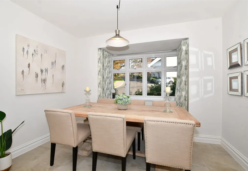 Kitchen / Dining Room - Consort Drive, Leatherhead, Surrey - Wards of Kent