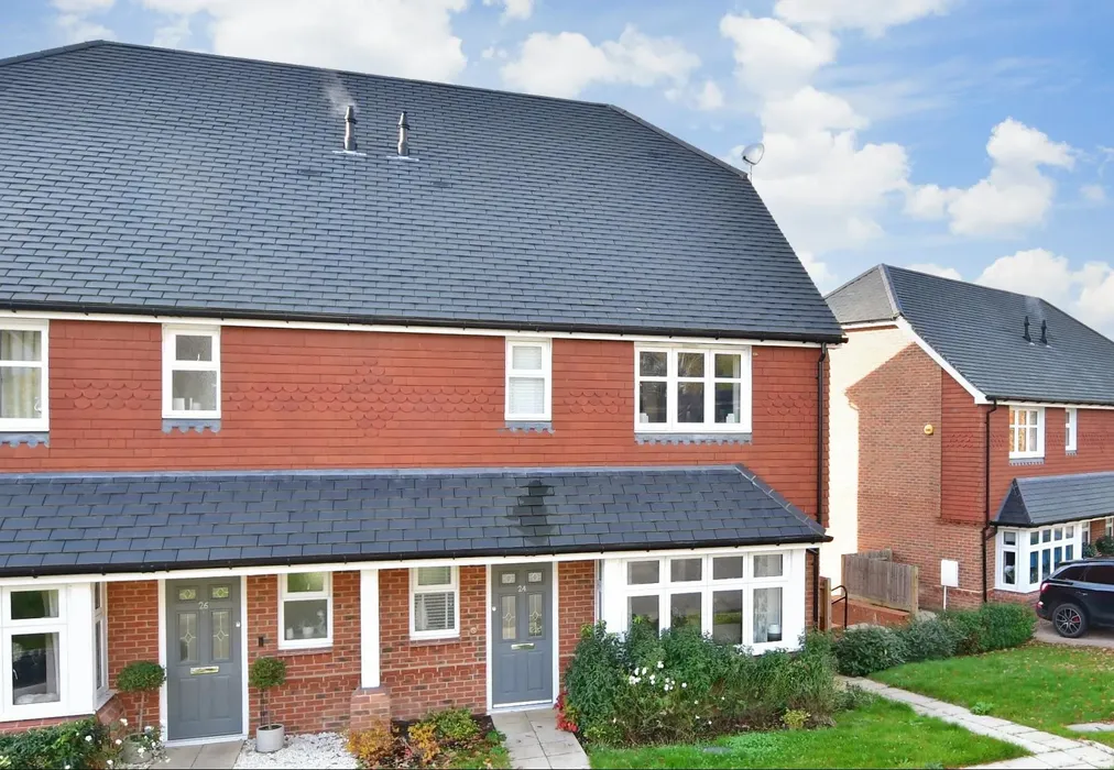 External (Web) - Consort Drive, Leatherhead, Surrey - Wards of Kent