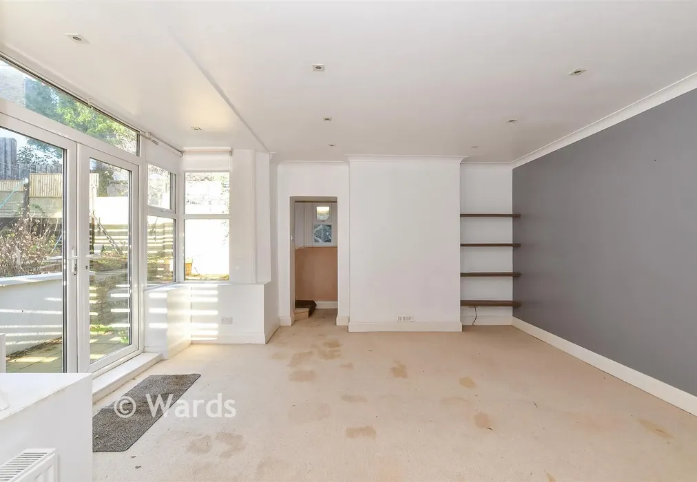 Lounge/Diner - Queens Road, Broadstairs, Kent - Wards of Kent