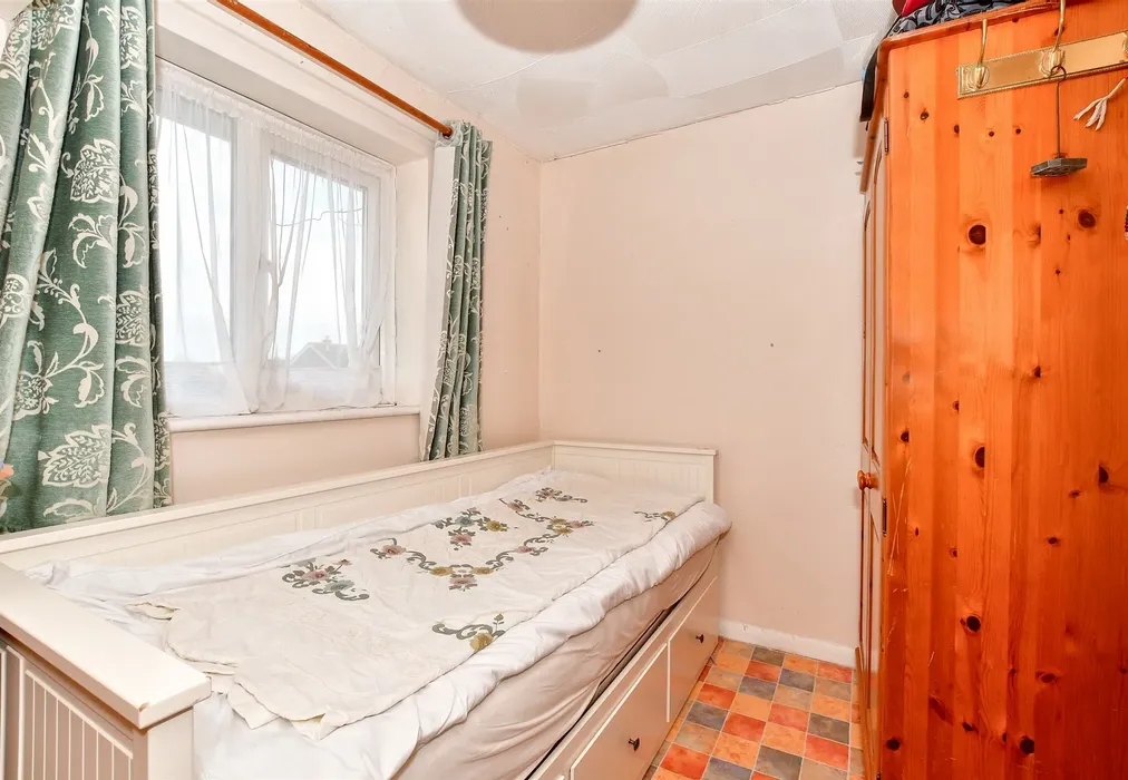 Bedroom 4 - Richmond Drive, New Romney, Kent - Wards of Kent