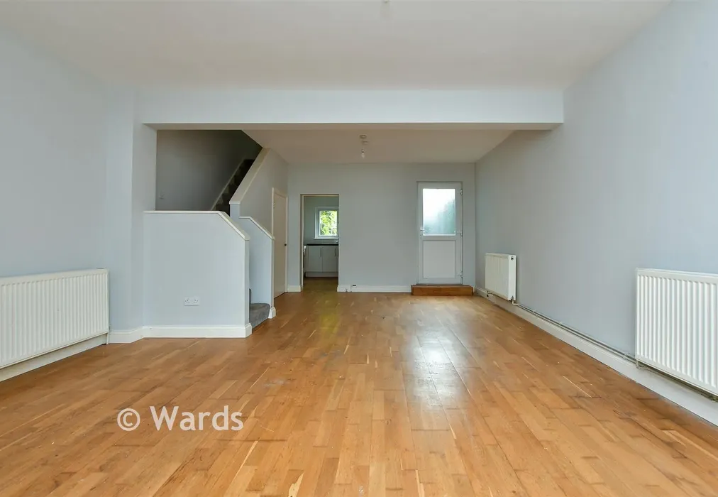 Lounge - Dundonald Road, Broadstairs, Kent - Wards of Kent