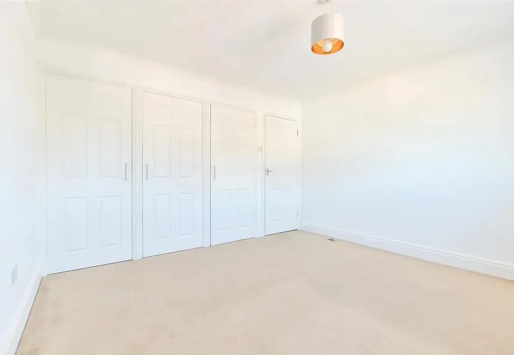 Bedroom 1 - Little London, Newport, Isle of Wight - Wards of Kent