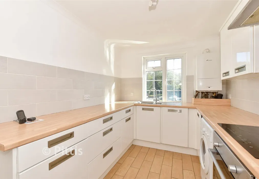 Kitchen - Little London, Newport, Isle of Wight - Wards of Kent