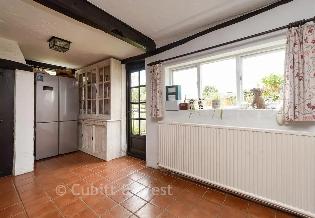 Kitchen - Moats Lane, South Nutfield, Redhill, Surrey - Wards of Kent