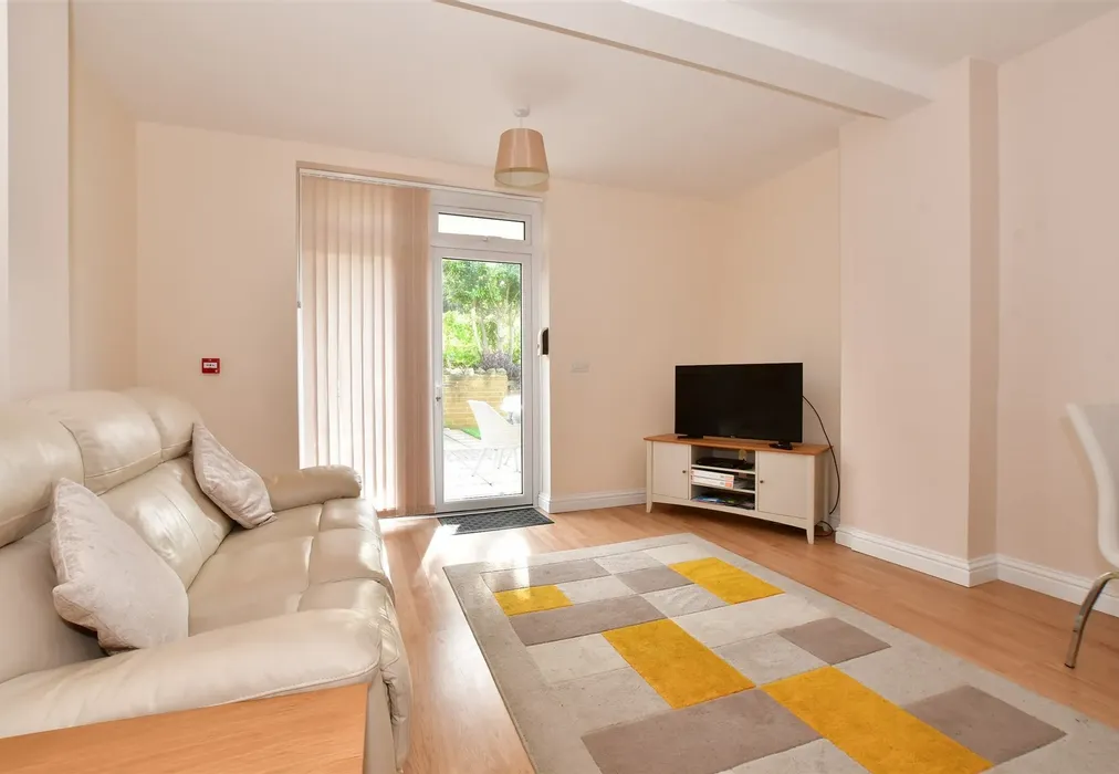 Fir Kitchen/ Living Room - Crescent Road, Shanklin, Isle of Wight - Wards of Kent