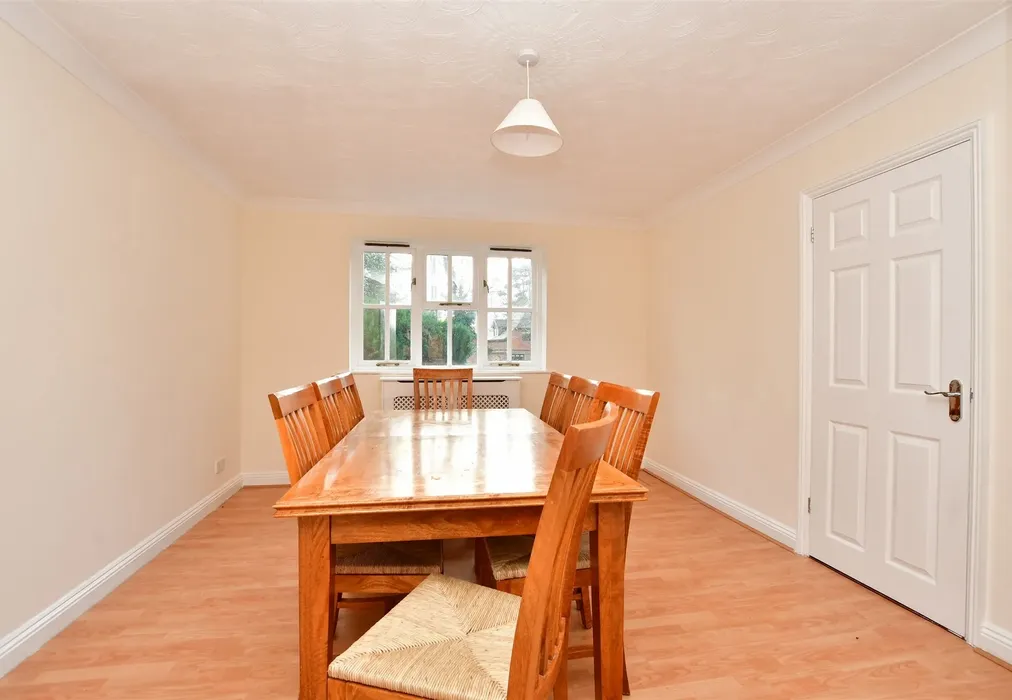 Dining Room - The Street, Hartlip, Sittingbourne, Kent - Wards of Kent