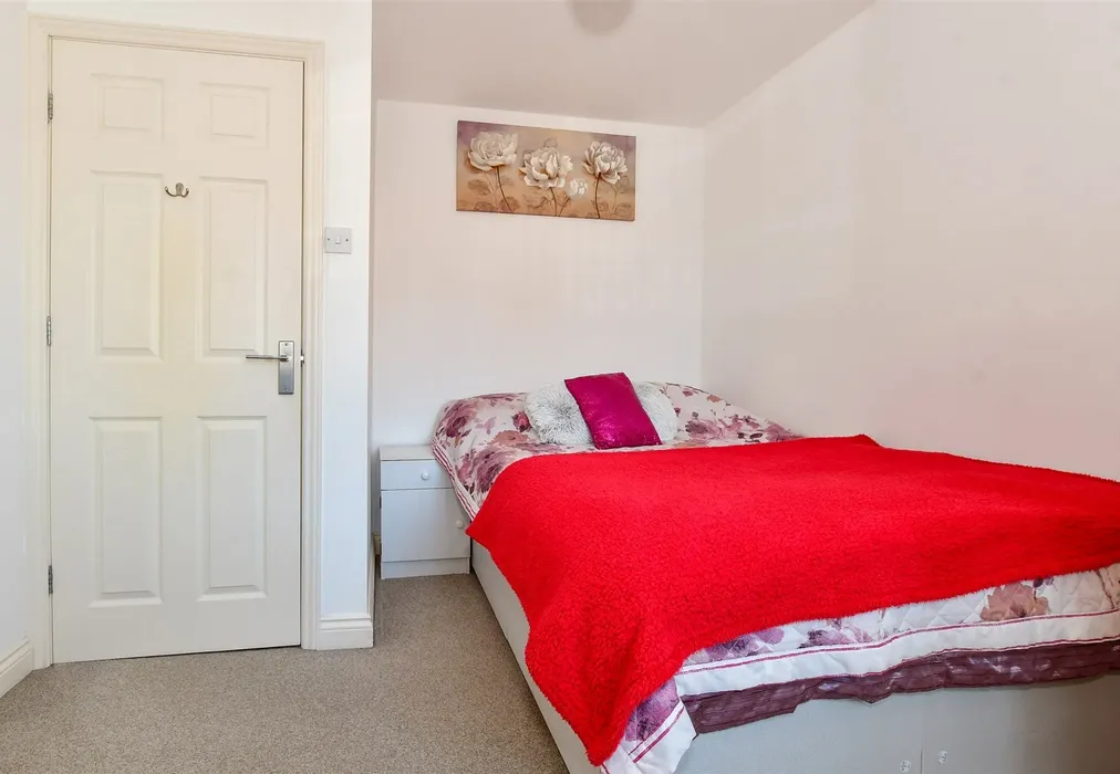 Bedroom 3 - Pollard Place, Whitstable, Kent - Wards of Kent