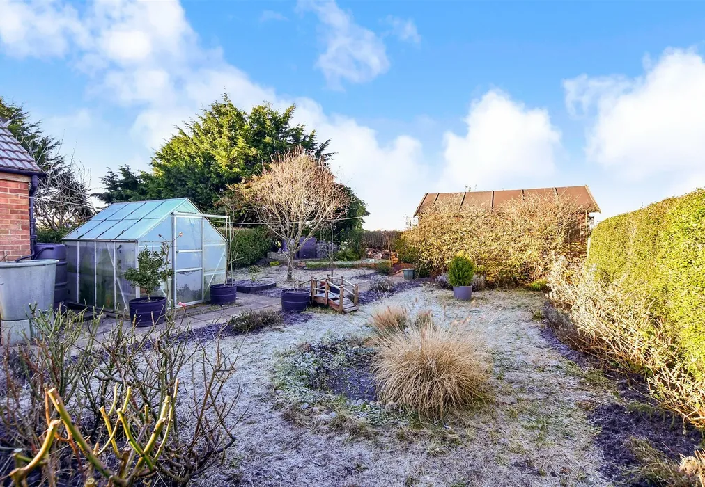 Rear Garden - Meehan Road, Greatstone, New Romney, Kent - Wards of Kent