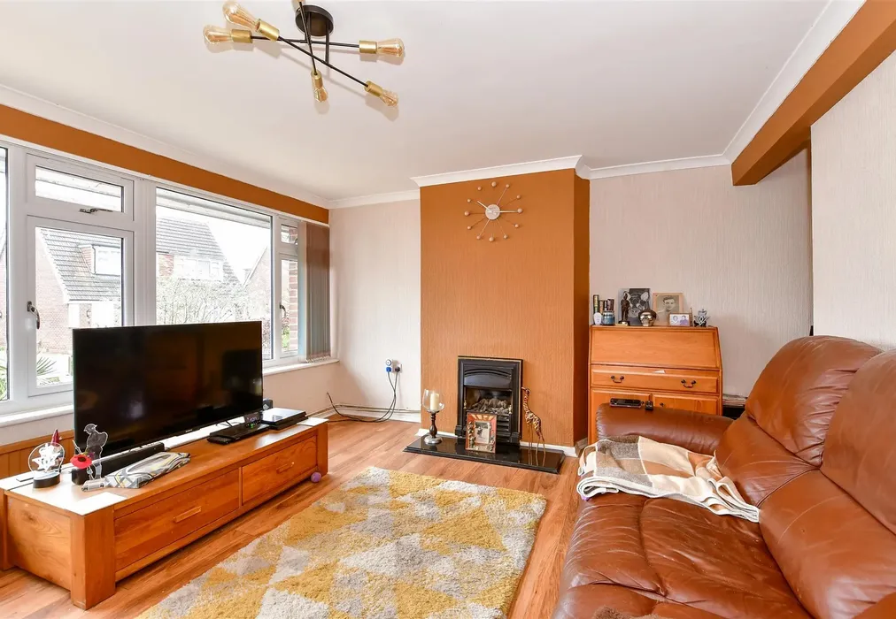 Lounge - The Rise, Ashford, Kent - Wards of Kent