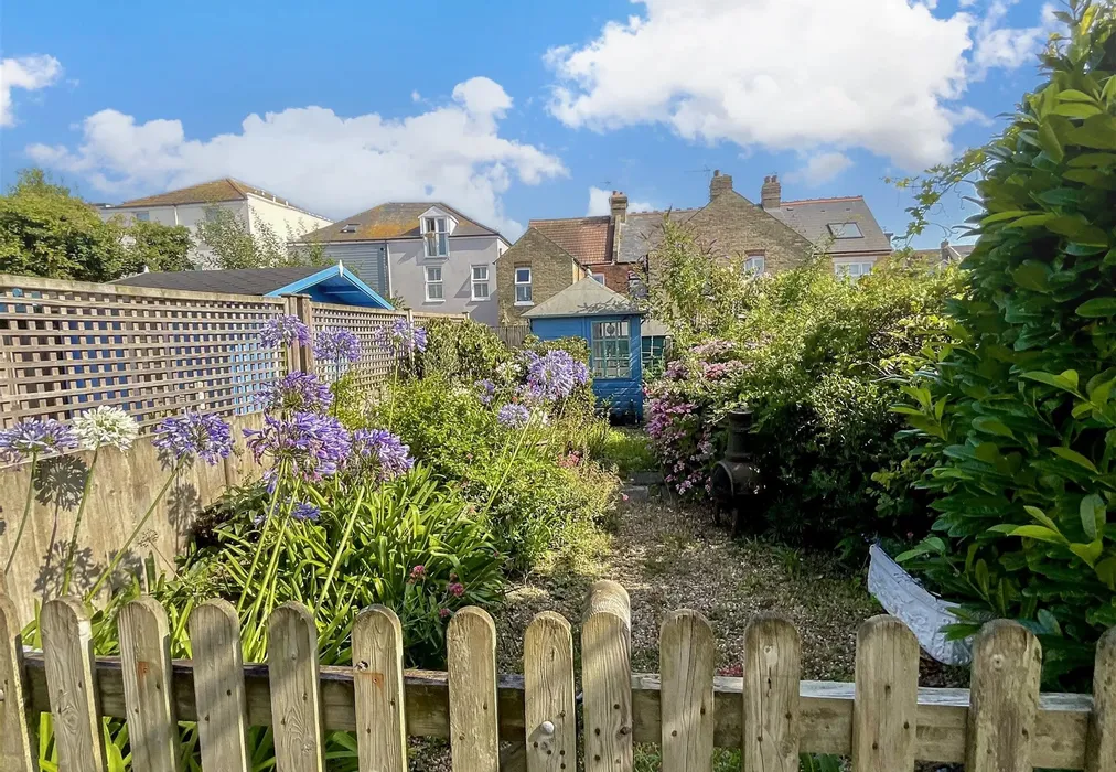 Rear Garden - Victoria Road, Hythe, Kent - Wards of Kent