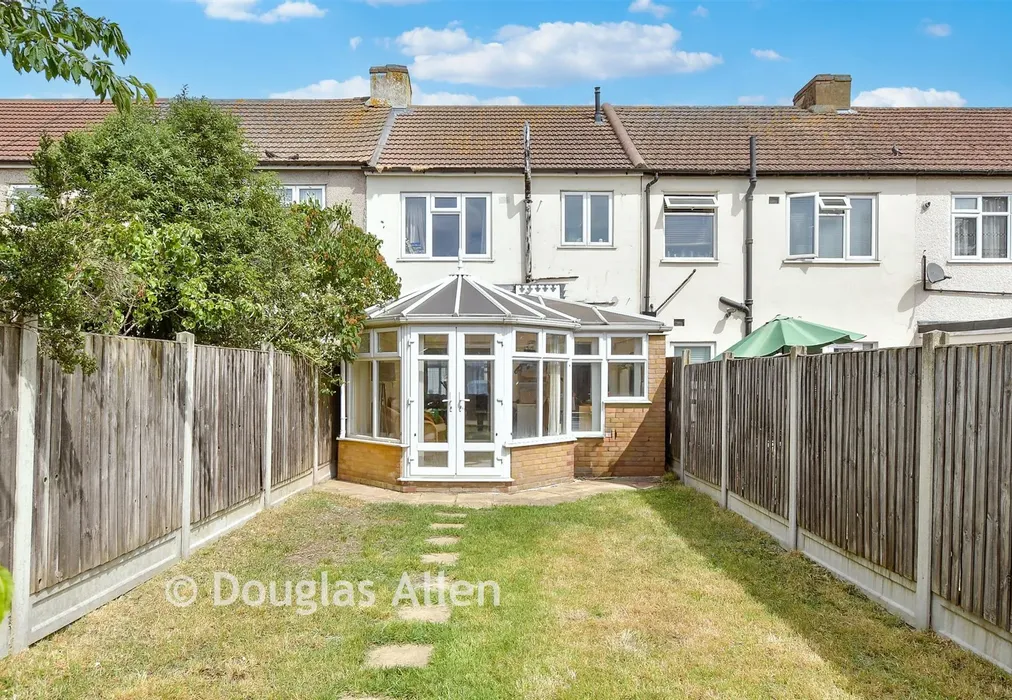Rear Elevation - Stanley Avenue, Dagenham, Essex - Wards of Kent