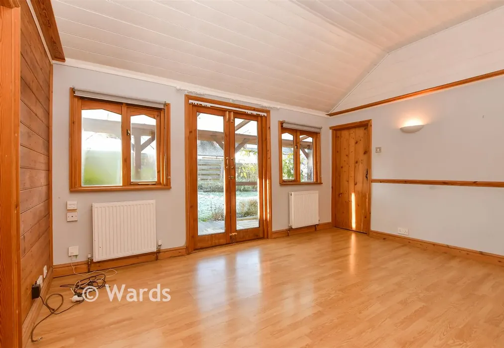 Lounge - Rolvenden Hill, Rolvenden, Cranbrook, Kent - Wards of Kent