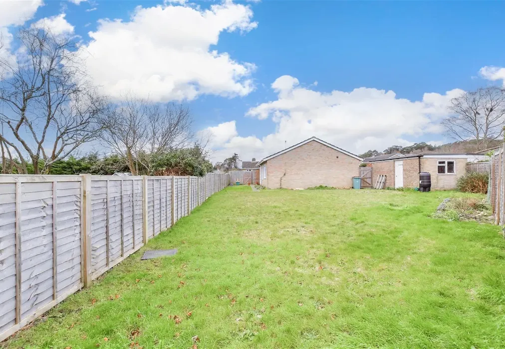 Rear Garden - Arun Vale, Coldwaltham, West Sussex - Wards of Kent