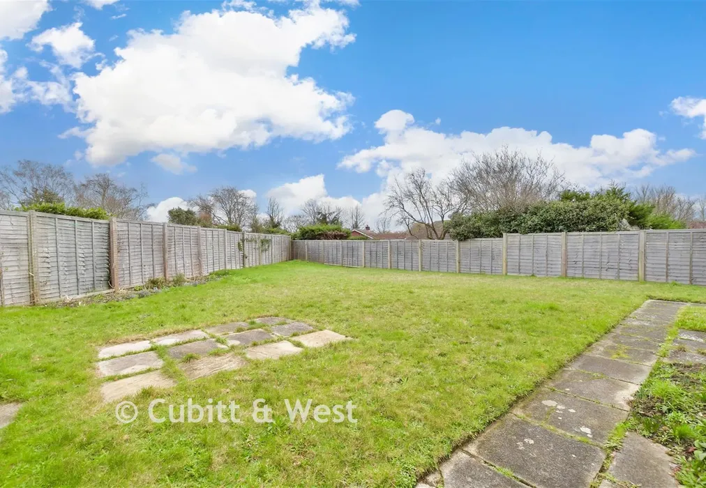 Rear Garden - Arun Vale, Coldwaltham, West Sussex - Wards of Kent