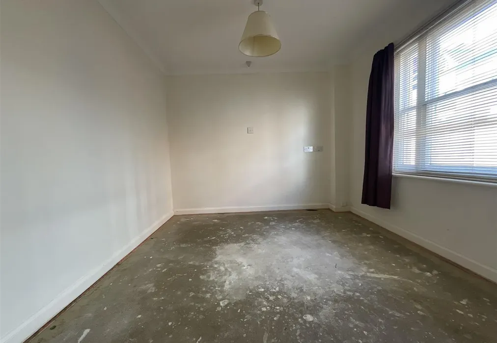 Bedroom - St. Radigund's Street, Canterbury, Kent - Wards of Kent