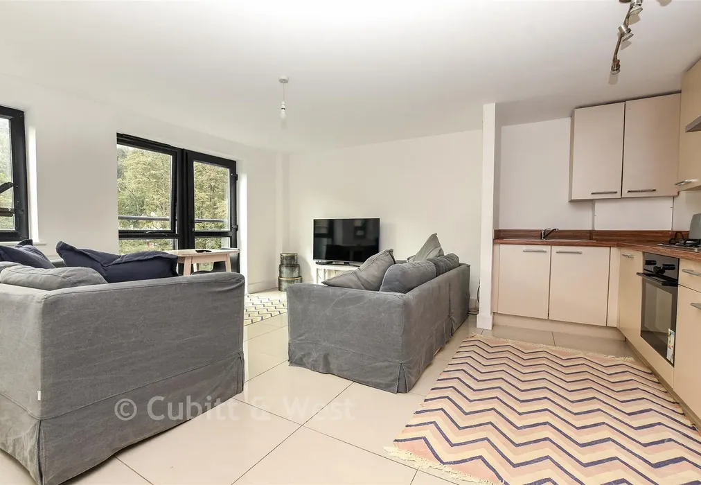 Living Area - Croydon Road, Caterham, Surrey - Wards of Kent