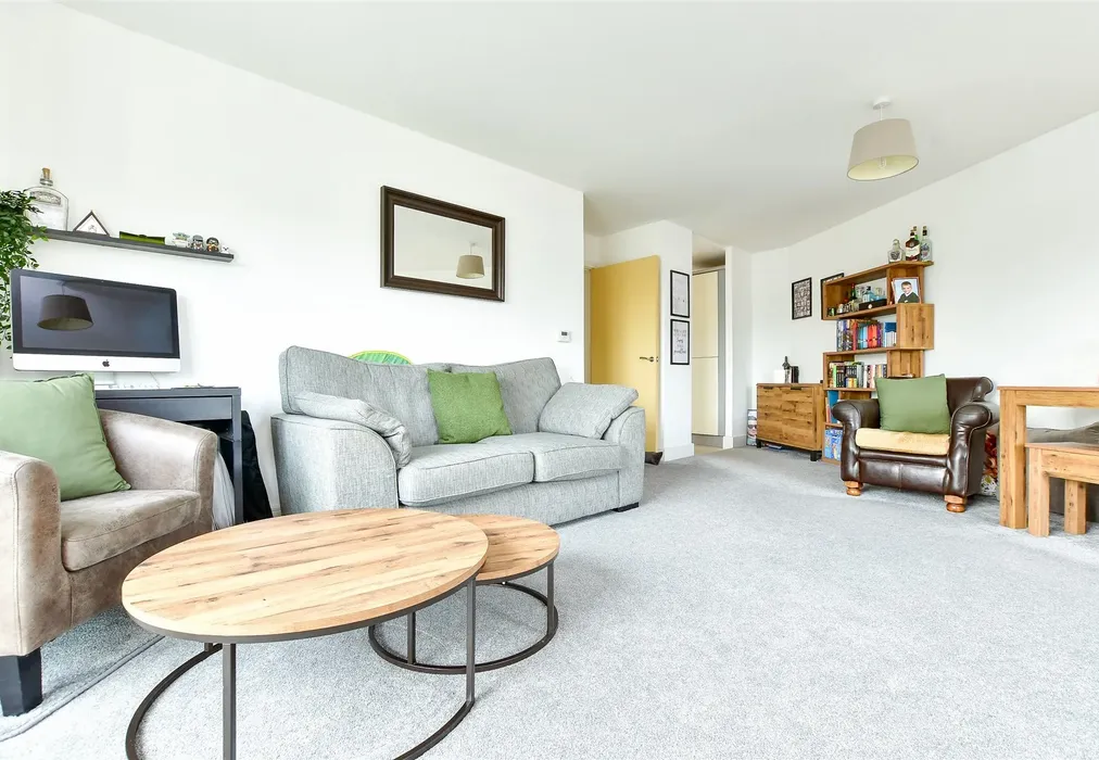 Lounge/Diner - Burrage Road, Redhill, Surrey - Wards of Kent