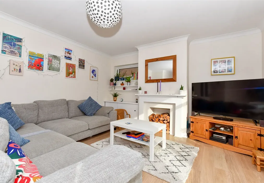 Lounge - Windmill Road, Whitstable, Kent - Wards of Kent