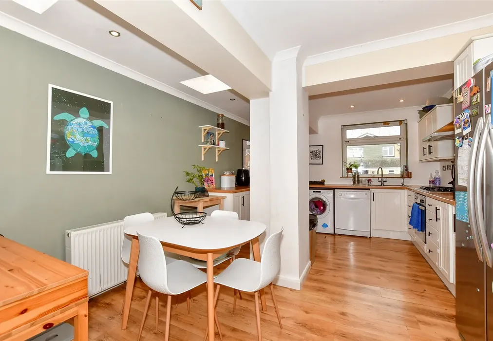Kitchen - Windmill Road, Whitstable, Kent - Wards of Kent