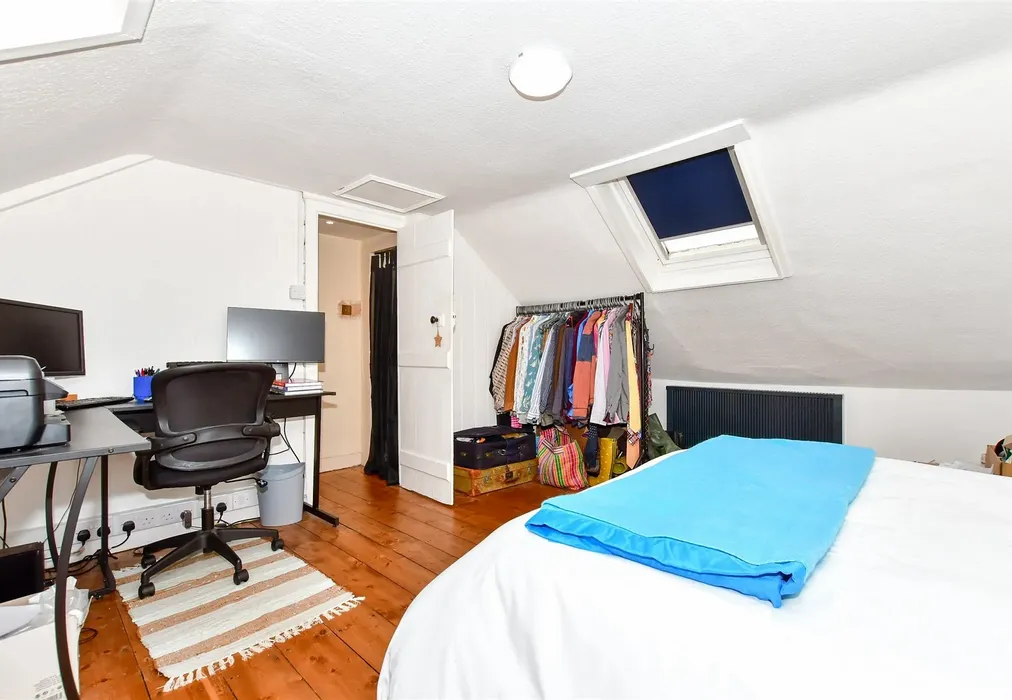 Bedroom 3 - Canterbury Road, Whitstable, Kent - Wards of Kent