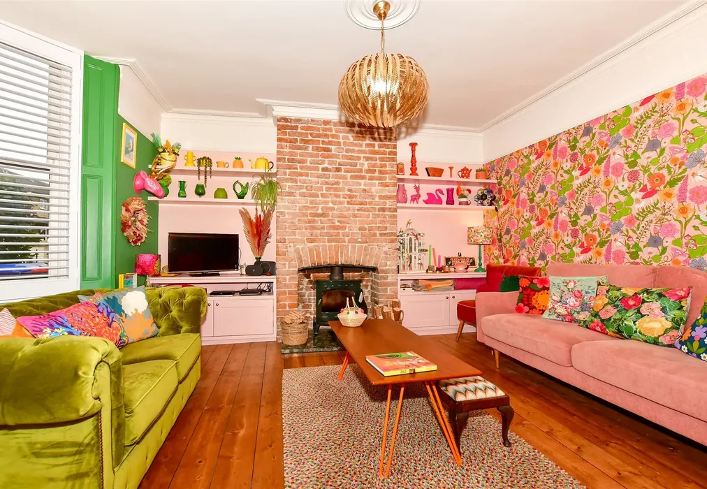 Lounge - Canterbury Road, Whitstable, Kent - Wards of Kent