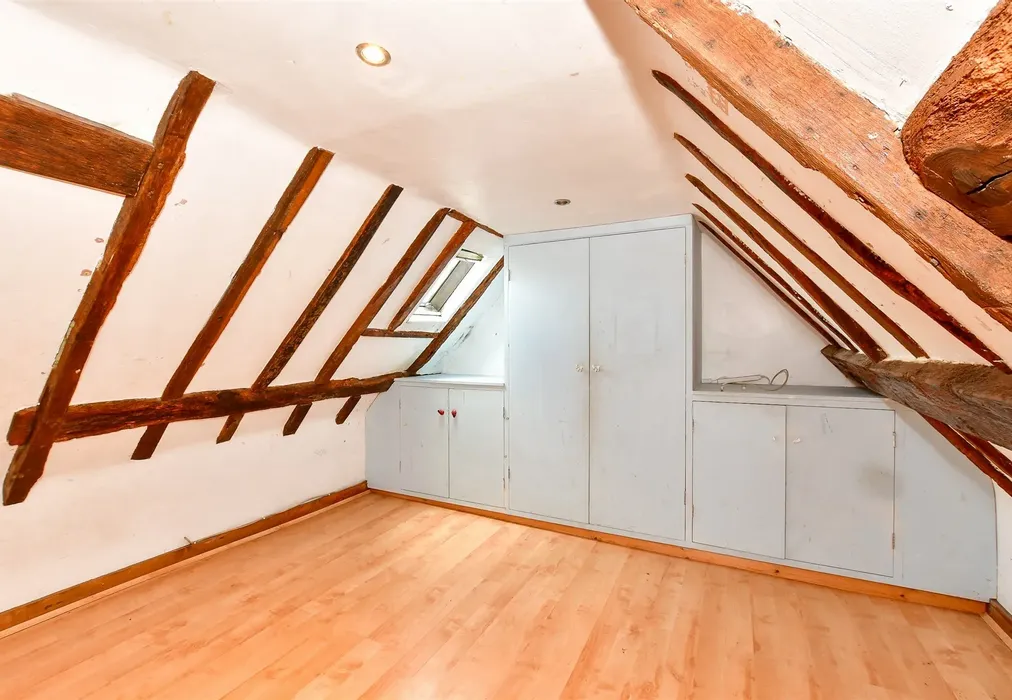 Bedroom 2 - Maidstone Road, Staplehurst, Kent - Wards of Kent
