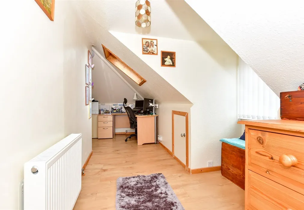 Bedroom 3 - Grand Avenue, Littlehampton, West Sussex - Wards of Kent