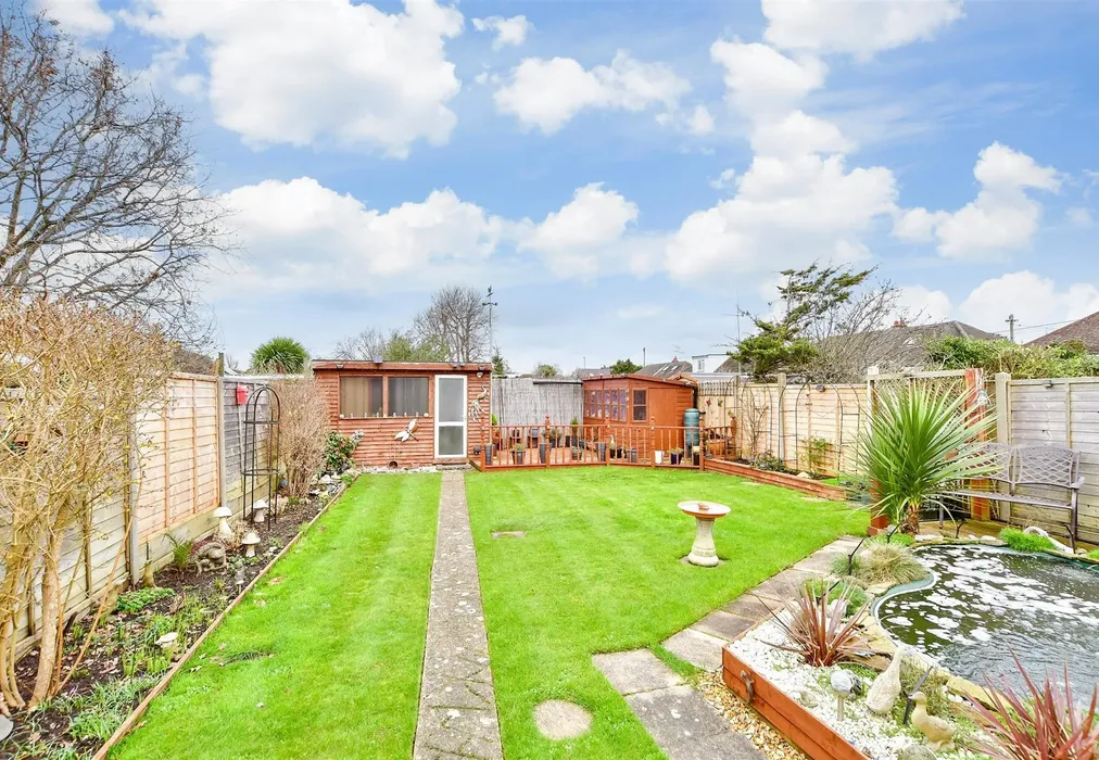 Rear Garden - Grand Avenue, Littlehampton, West Sussex - Wards of Kent