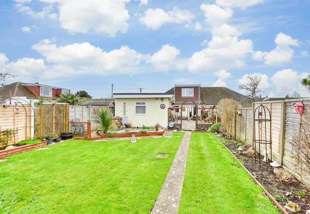 Rear Garden - Grand Avenue, Littlehampton, West Sussex - Wards of Kent