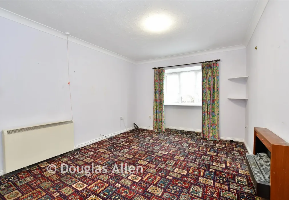 Lounge/Dining Area - Cunningham Close, Romford, Essex - Wards of Kent