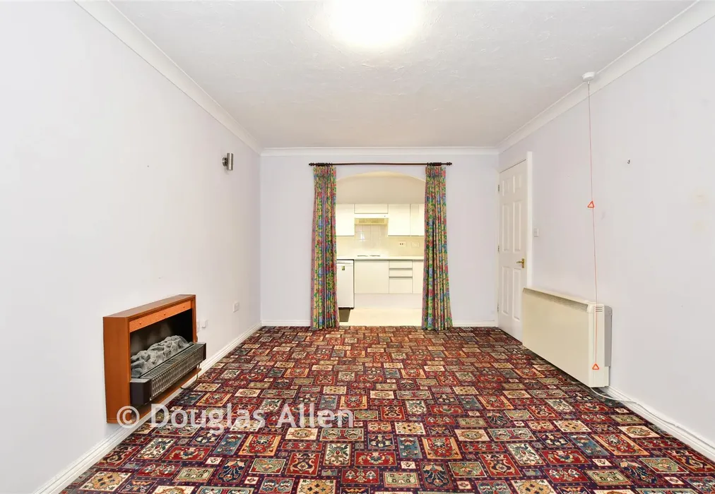 Lounge/Dining Area - Cunningham Close, Romford, Essex - Wards of Kent