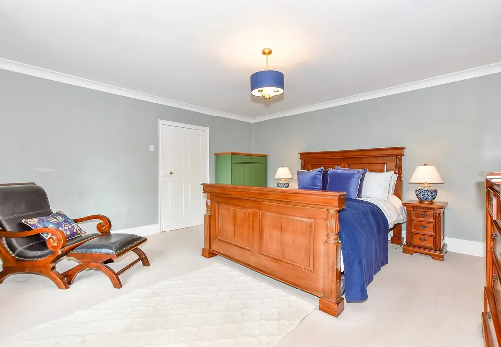 Main Bedroom - Barnsole Road, Staple, Canterbury, Kent - Wards of Kent