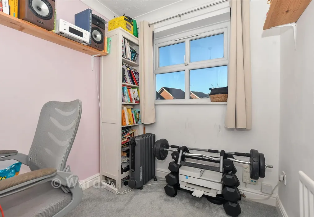 Bedroom 4 - Downs Close, Headcorn, Kent - Wards of Kent