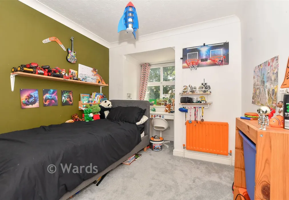Bedroom 3 - Downs Close, Headcorn, Kent - Wards of Kent