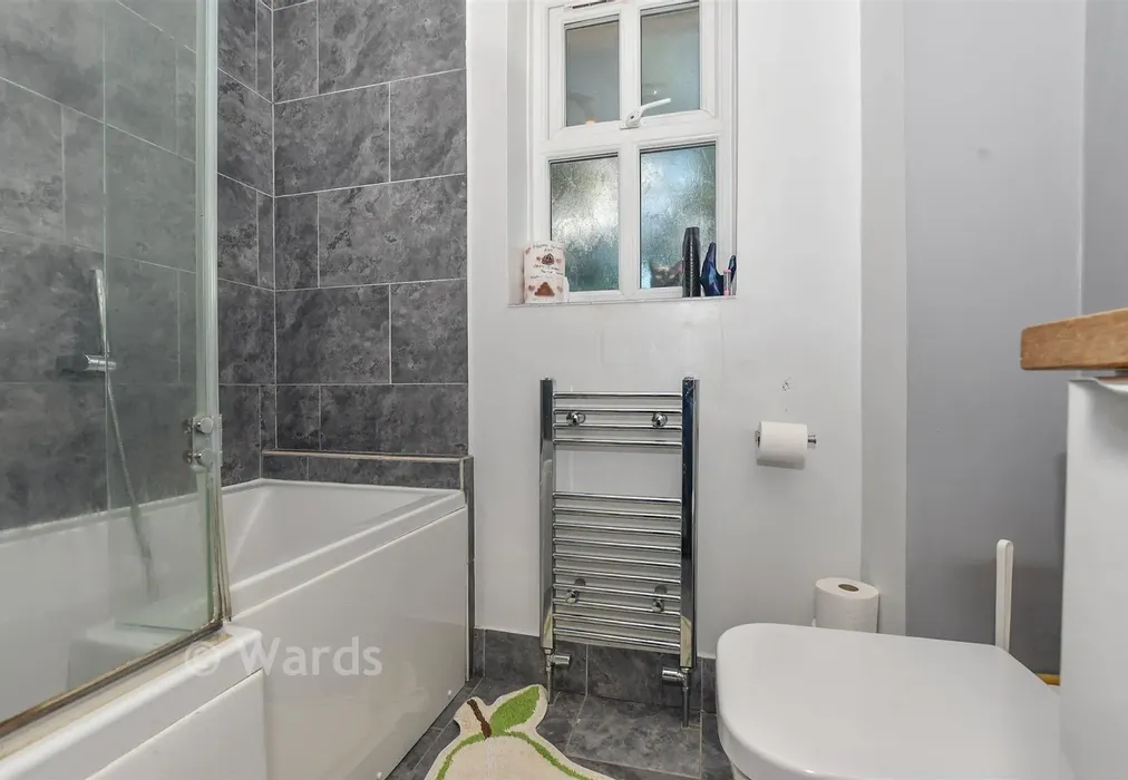 Bathroom - Downs Close, Headcorn, Kent - Wards of Kent