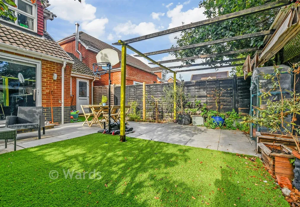 Rear Garden - Downs Close, Headcorn, Kent - Wards of Kent