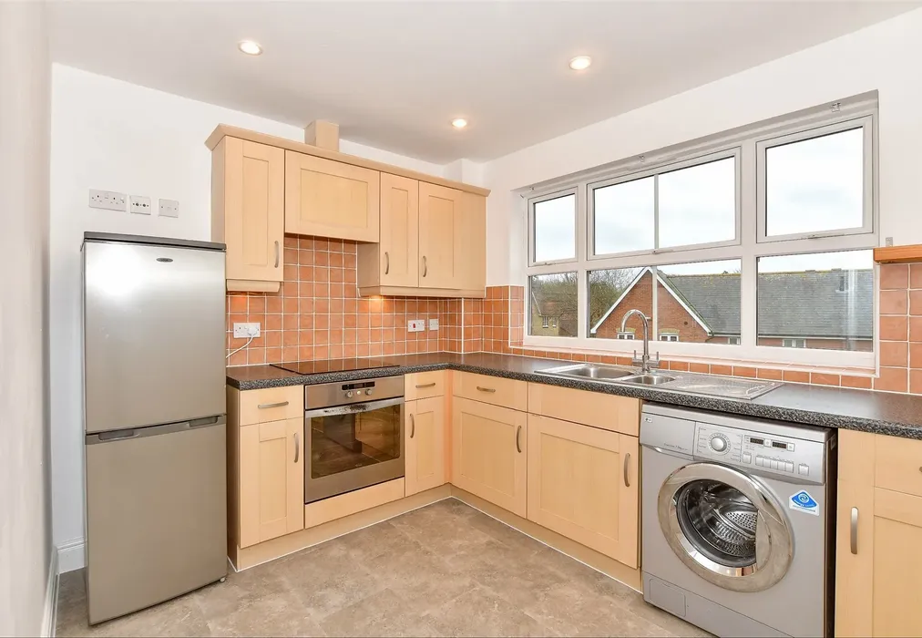 Kitchen - Tower View, Chartham Downs, Canterbury, Kent - Wards of Kent