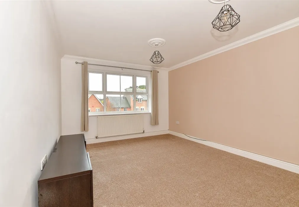 Lounge/Diner - Tower View, Chartham Downs, Canterbury, Kent - Wards of Kent