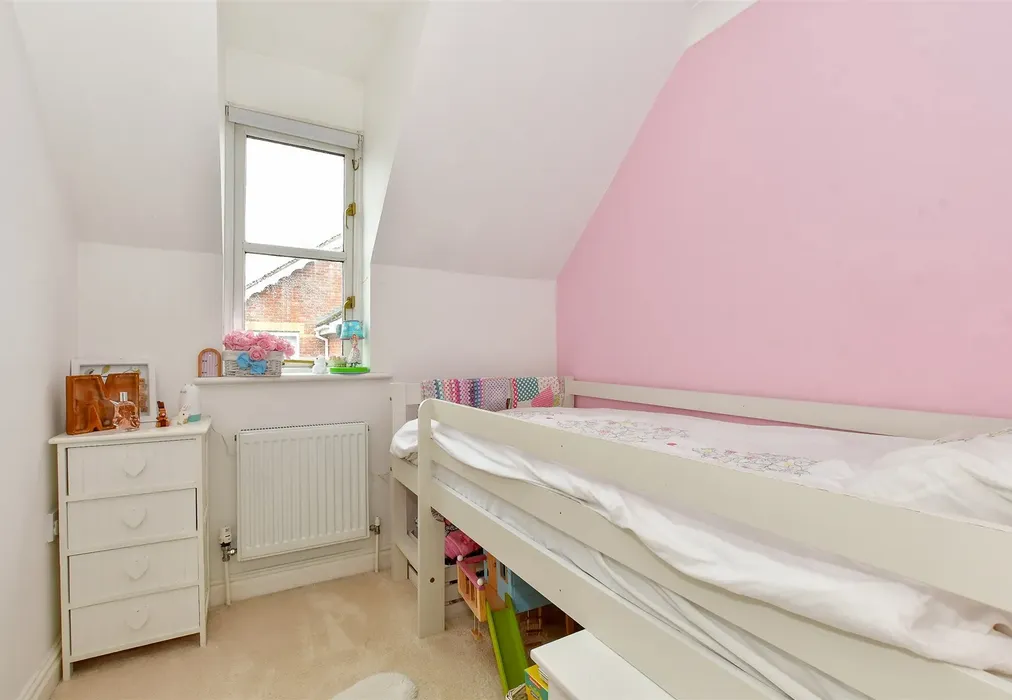 Bedroom 2 - Bartletts Close, Newchurch, Sandown, Isle of Wight - Wards of Kent