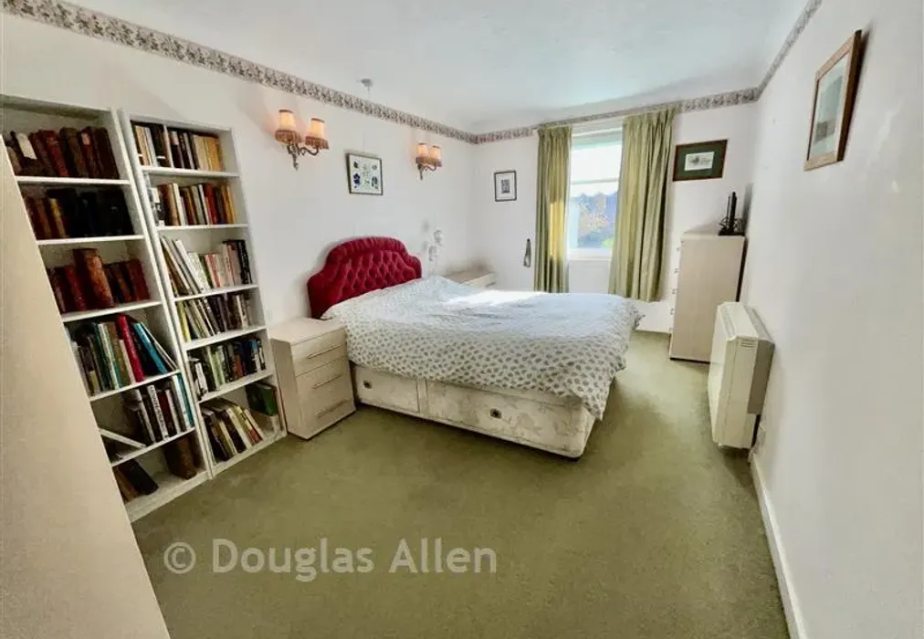 Bedroom 1 - Fentiman Way, Hornchurch, Essex - Wards of Kent