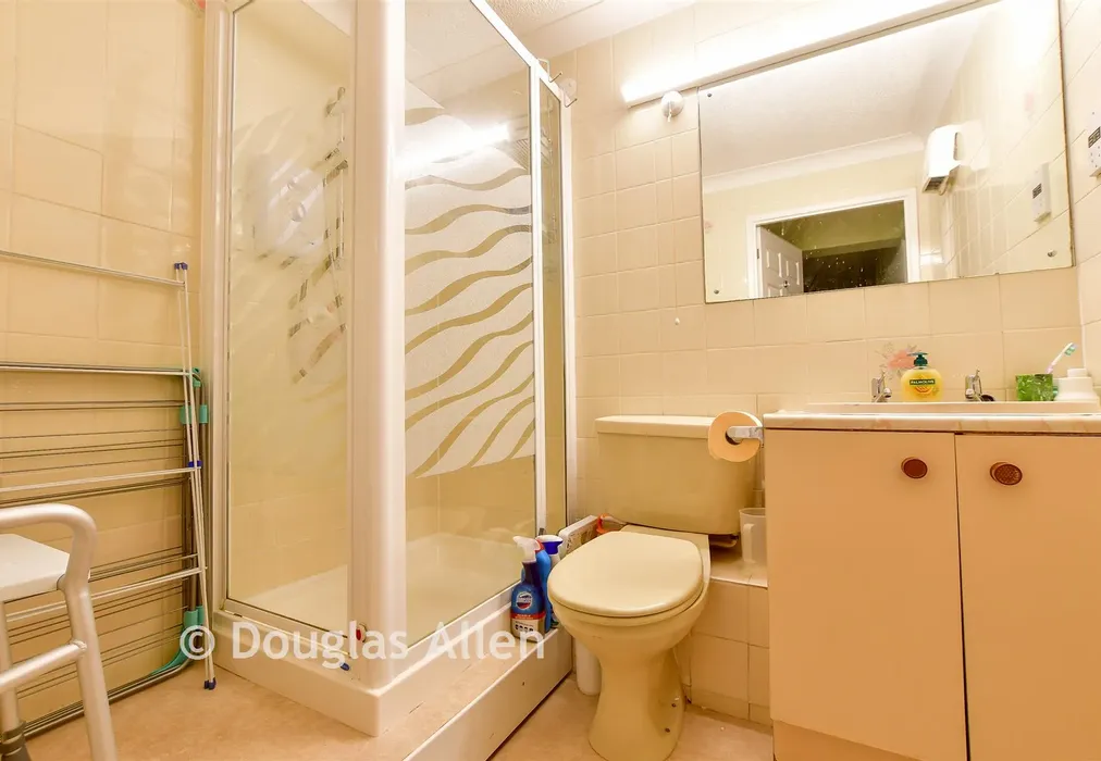 Shower Room - Fentiman Way, Hornchurch, Essex - Wards of Kent