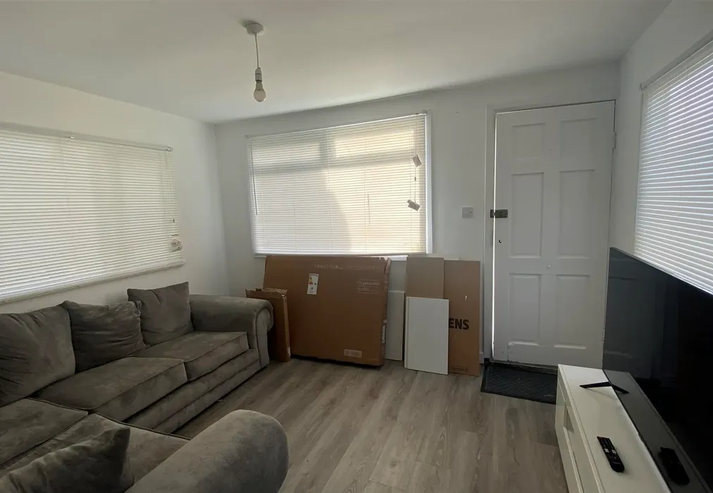 Lounge Area - Fourth Avenue, Eastchurch, Sheerness, Kent - Wards of Kent